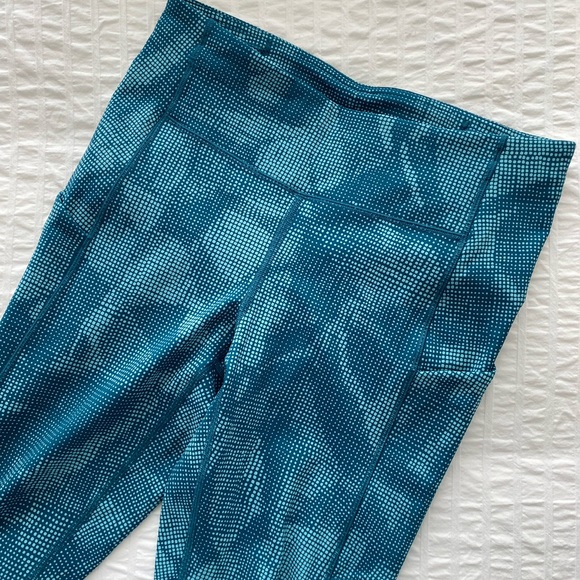 Lululemon Speed Up Tight 28" BNWT in Illusion Tidal Teal Bermuda Teal - Picture 10 of 11